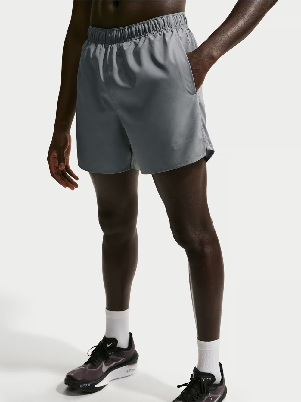 Mens Nike Dri-Fit Challenger Athletic Shorts in Smokey Gray Size Small BNWT